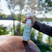 Lilla livet go away! - repelente con aroma de naranja y nuez, hidrata piel y pelaje