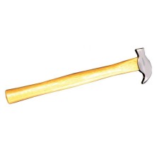 Martillo con mango de madera