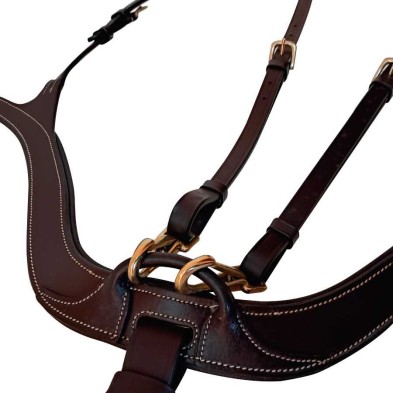 Pechopetral para salto con forma