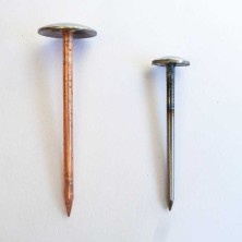 CLAVO PARA FALDÓN DE SILLA INGLESA